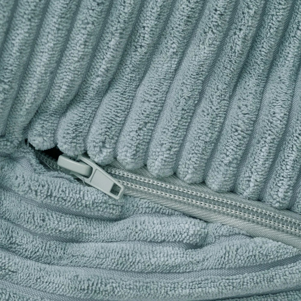 Fermeture du pouf ours bleu en velours côtelé 