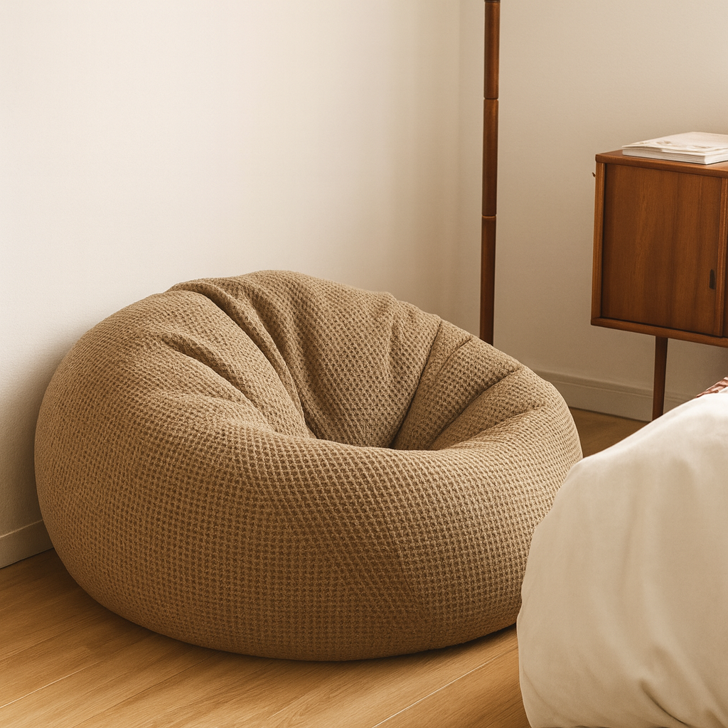 Photo d'intérieur du Pouf poire marron classique 100% coton